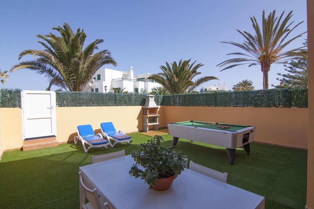 Anju Villas Los Delfines Bravo'S Apartments Corralejo Exterior photo