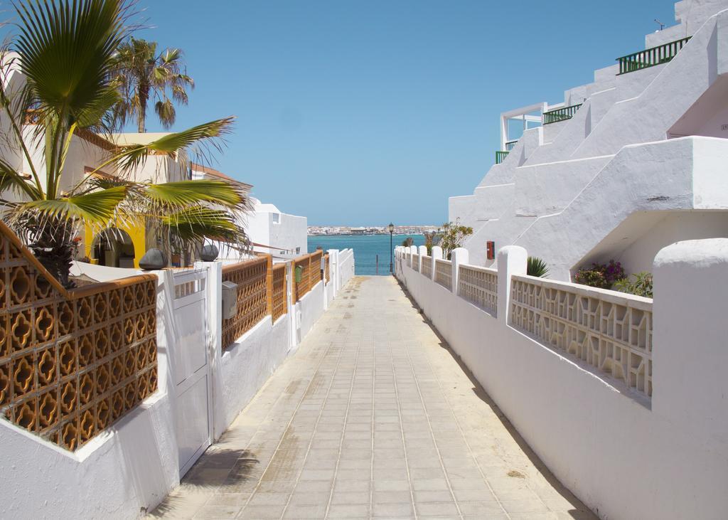 Anju Villas Los Delfines Bravo'S Apartments Corralejo Exterior photo