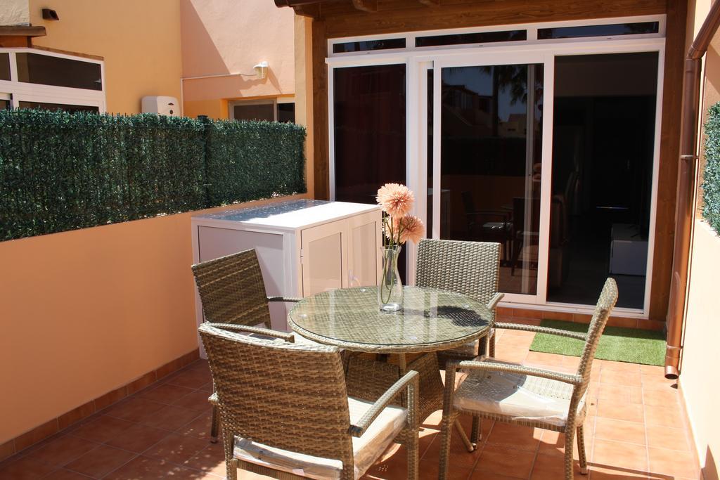 Anju Villas Los Delfines Bravo'S Apartments Corralejo Exterior photo